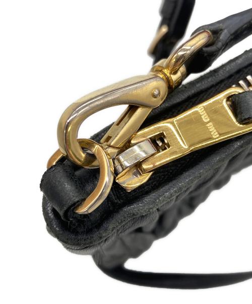 MIU MIU（ミュウミュウ）MIU MIU (ミュウミュウ) 2WAYショルダーバッグ ブラックの古着・服飾アイテム
