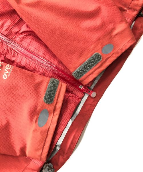 MONTANE（モンテイン）MONTANE (モンテイン) マウンテンパーカー レッド サイズ:不明の古着・服飾アイテム