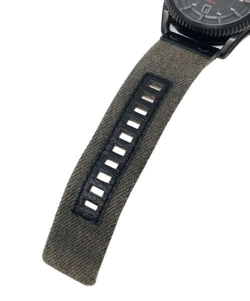 DIESEL（ディーゼル）DIESEL (ディーゼル) 腕時計 クォーツ ROLLCAGE(ロールケージ) サイズ:実寸サイズにてご確認ください。の古着・服飾アイテム