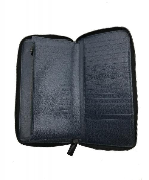 PRADA（プラダ）PRADA (プラダ) トラベルウォレット ブラック サイズ:実寸サイズをご確認ください。の古着・服飾アイテム