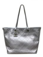 CHANELシャネル）の古着「トートバッグ」｜シルバー