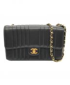 CHANELシャネル）の古着「ゴールドチェーンショルダーバッグ」｜ブラック