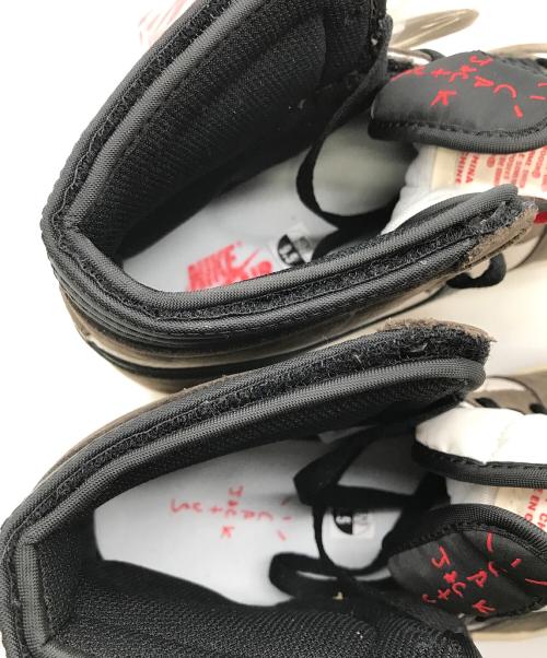 Travis Scott（トラヴィススコット）Travis Scott (トラヴィススコット) NIKE (ナイキ) ハイカットスニーカー AIR JORDAN 1 RETRO HIGH OG（エアジョーダン1レトロハイ） ホワイト×ブラウン サイズ:US9.5 未使用品の古着・服飾アイテム