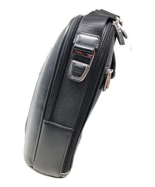 TUMI（トゥミ）TUMI (トゥミ) ブリーフケース　ハンドバッグ　ショルダーバッグ ブラック サイズ:実寸サイズにてご確認ください。の古着・服飾アイテム
