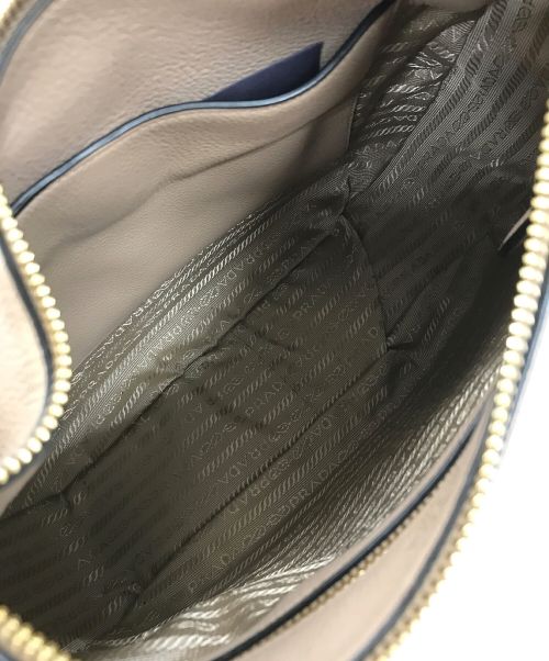 PRADA（プラダ）PRADA (プラダ) ショルダーバッグ ベージュ サイズ:実寸サイズにてご確認ください。の古着・服飾アイテム