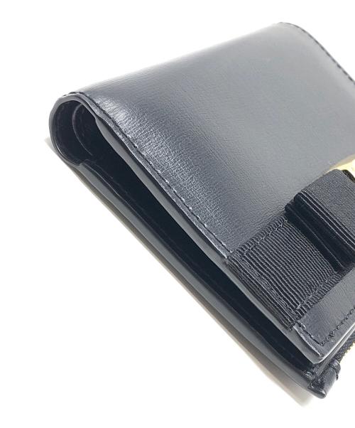 Salvatore Ferragamo（サルヴァトーレ フェラガモ）Salvatore Ferragamo (サルヴァトーレ フェラガモ) 2つ折り財布 ブラック サイズ:実寸サイズにてご確認ください。の古着・服飾アイテム