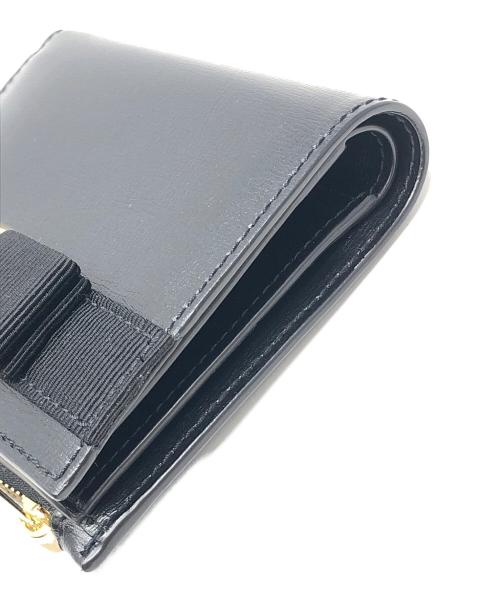 Salvatore Ferragamo（サルヴァトーレ フェラガモ）Salvatore Ferragamo (サルヴァトーレ フェラガモ) 2つ折り財布 ブラック サイズ:実寸サイズにてご確認ください。の古着・服飾アイテム