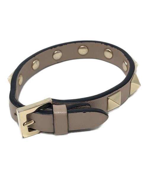 VALENTINO（ヴァレンティノ）VALENTINO (ヴァレンティノ) ロックスタッズブレスレット ベージュ サイズ:実寸サイズにてご確認ください。の古着・服飾アイテム