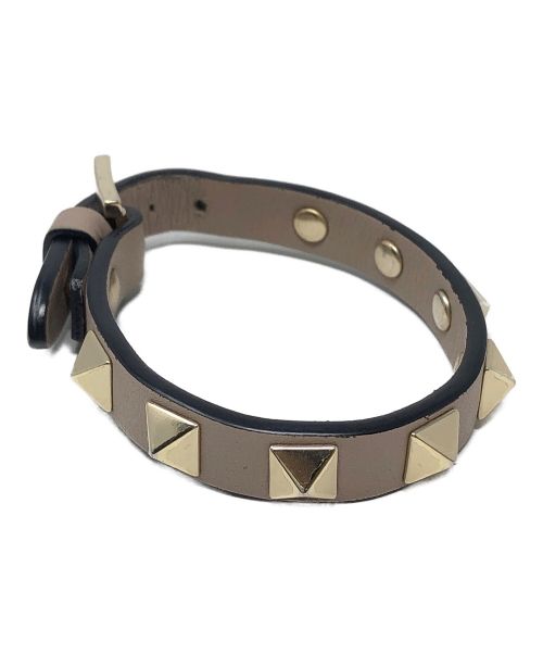 VALENTINO（ヴァレンティノ）VALENTINO (ヴァレンティノ) ロックスタッズブレスレット ベージュ サイズ:実寸サイズにてご確認ください。の古着・服飾アイテム