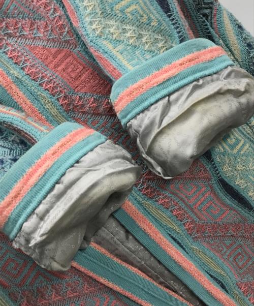 Coogi（クージー）Coogi (クージー) 3Dニットコート ブルー×ピンク サイズ:Sの古着・服飾アイテム