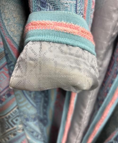 Coogi（クージー）Coogi (クージー) 3Dニットコート ブルー×ピンク サイズ:Sの古着・服飾アイテム