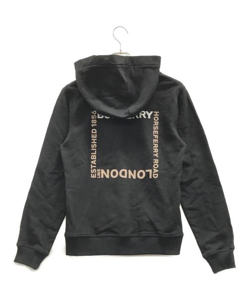 BURBERRY（バーバリー）BURBERRY (バーバリー) プルオーバーパーカー HOSPERY SQUARE PRINT COTTON HOODIE（ホースフェリースクエアプリントコットンフーディー） ブラック サイズ:Mの古着・服飾アイテム