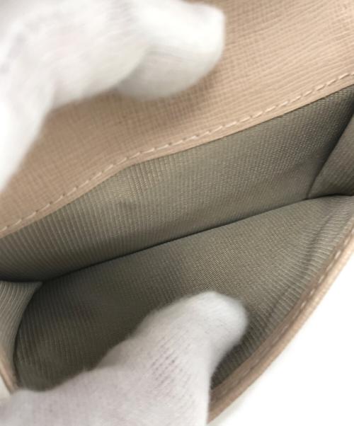 FURLA（フルラ）FURLA (フルラ) 2つ折り財布 ピンクベージュ サイズ:実寸サイズにてご確認ください。の古着・服飾アイテム