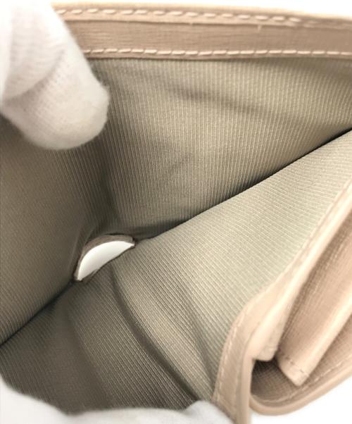 FURLA（フルラ）FURLA (フルラ) 2つ折り財布 ピンクベージュ サイズ:実寸サイズにてご確認ください。の古着・服飾アイテム