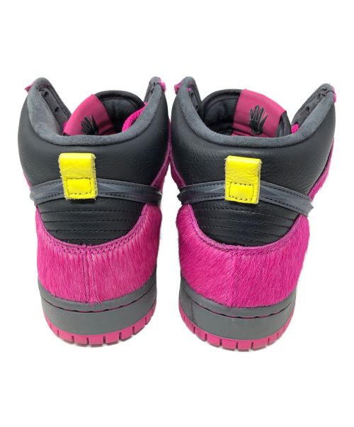 NIKE（ナイキ）NIKE (ナイキ) ハイカットスニーカー SB DUNK HIGH PRO QS(スケートボーディング ダンク ハイ クイックストライク) ピンク×グレー サイズ:26cmの古着・服飾アイテム