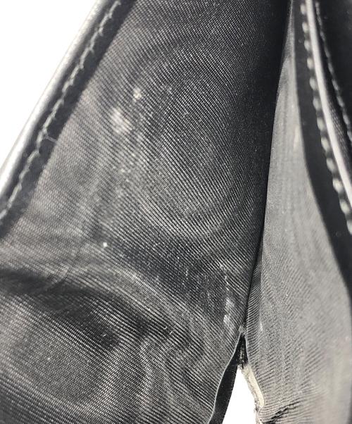 GUCCI（グッチ）GUCCI (グッチ) 2つ折り財布 ブラック サイズ:実寸サイズにてご確認ください。の古着・服飾アイテム