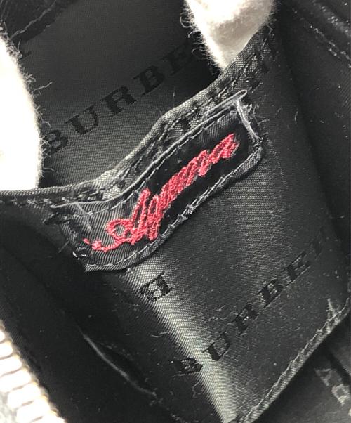 BURBERRY（バーバリー）BURBERRY (バーバリー) クラッチバッグ ブラック サイズ:実寸サイズにてご確認ください。の古着・服飾アイテム