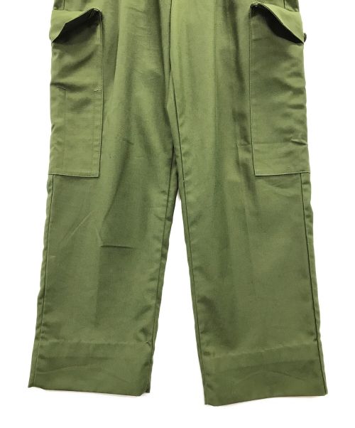 Swedish Army（スウェーデン軍）Swedish Army (スウィディッシュアーミー) ユーティリティーカーゴパンツ オリーブ サイズ:実寸サイズにてご確認ください。の古着・服飾アイテム