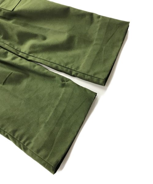 Swedish Army（スウェーデン軍）Swedish Army (スウィディッシュアーミー) ユーティリティーカーゴパンツ オリーブ サイズ:実寸サイズにてご確認ください。の古着・服飾アイテム