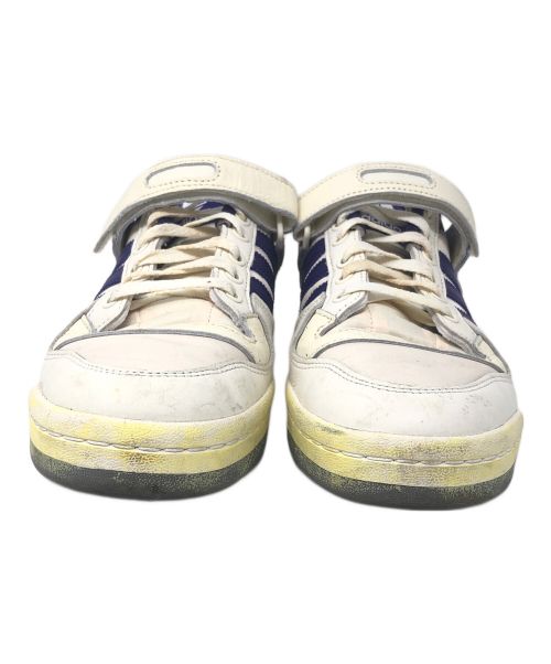 adidas（アディダス）adidas (アディダス) ローカットスニーカー FORUM 84 LOW AEC(フォーラム84 ロー AEC) ホワイト×パープル サイズ:27の古着・服飾アイテム
