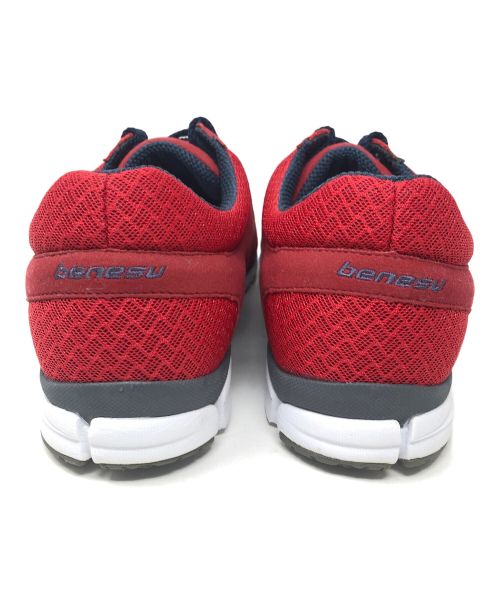 BENESU（ベネシュ）BENESU (ベネシュ) ランニングシューズ レッド サイズ:260ｍ/ｍ 未使用品の古着・服飾アイテム