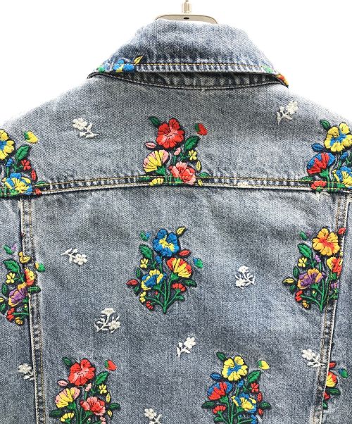 KITH（キス）KITH (キス) デニムジャケット Cotton Idg Floral Pattern（コットン インディゴ フローラル パターン） インディゴ サイズ:Mの古着・服飾アイテム