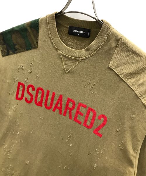 DSQUARED2（ディースクエアード）DSQUARED2 (ディースクエアード) オーバーサイズスウェット ロゴショルダーパッチダメージ加工スウェット ベージュ サイズ:Sの古着・服飾アイテム