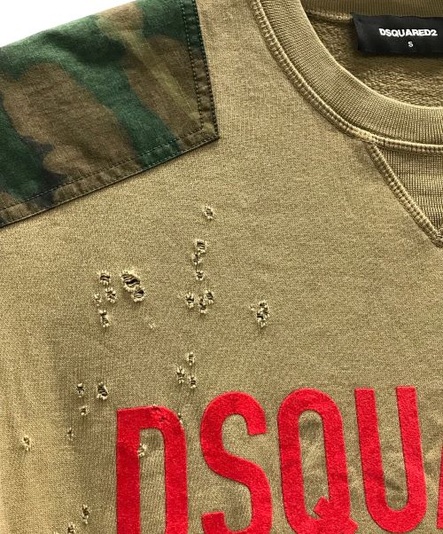 DSQUARED2（ディースクエアード）DSQUARED2 (ディースクエアード) オーバーサイズスウェット ロゴショルダーパッチダメージ加工スウェット ベージュ サイズ:Sの古着・服飾アイテム