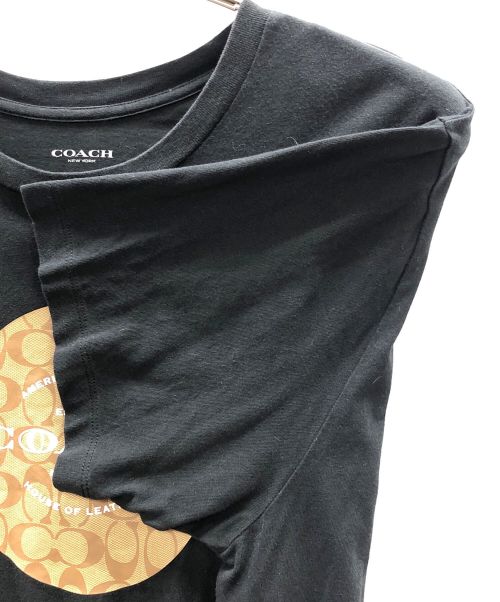 COACH（コーチ）COACH (コーチ) ショートスリーブT SIGNATURE T-SHIRT(シグネチャーTシャツ) ブラック サイズ:X-LARGEの古着・服飾アイテム