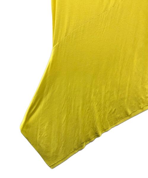 ISSEY MIYAKE（イッセイミヤケ）ISSEY MIYAKE (イッセイミヤケ) 変形ノースリーブカットソー イエロー サイズ:2の古着・服飾アイテム