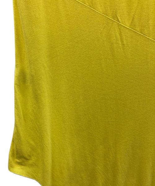 ISSEY MIYAKE（イッセイミヤケ）ISSEY MIYAKE (イッセイミヤケ) 変形ノースリーブカットソー イエロー サイズ:2の古着・服飾アイテム