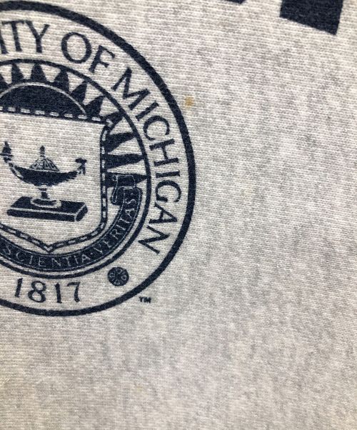 Champion REVERSE WEAVE（チャンピオン リバース ウィーブ）Champion REVERSE WEAVE (チャンピオン リバース ウィーブ) リバースウィーブスウェット MICHIGAN UNIV. Reverse Weave（ミシガン ユー・二ヴ リバース ウィーブ） グレー サイズ:2XLの古着・服飾アイテム