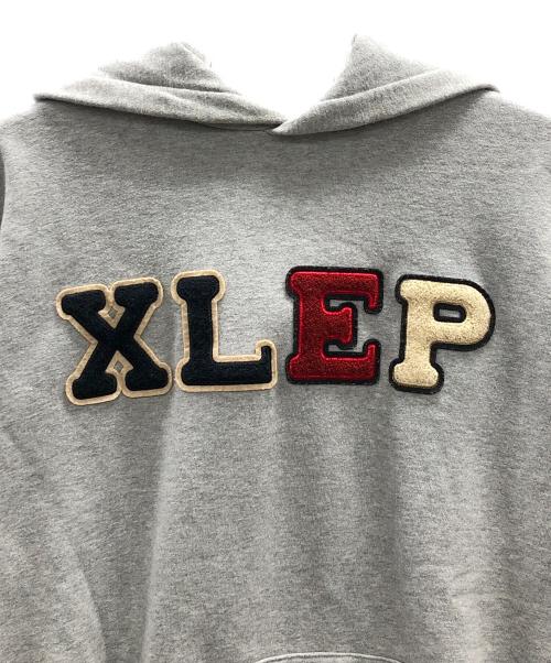 X-LARGE（エクストララージ）X-LARGE (エクストララージ) プルオーバーパーカー グレー サイズ:Lの古着・服飾アイテム