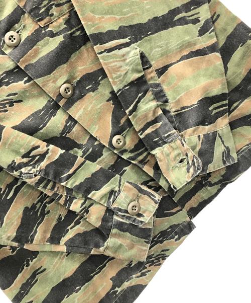 winfield international（ウィンフィールド インターナショナル）winfield international (ウィンフィールド インターナショナル) ユーティリティシャツ カーキ サイズ:14 1/2の古着・服飾アイテム