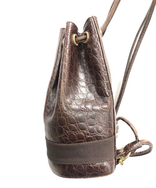 Salvatore Ferragamo（サルヴァトーレ フェラガモ）Salvatore Ferragamo (サルヴァトーレ フェラガモ) ヴァラリボン型押し巾着リュック サイズ:実寸サイズにてご確認ください。の古着・服飾アイテム