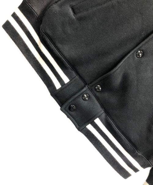 Champion（チャンピオン）Champion (チャンピオン) スタジャン ウィンドストッパーリーバースウィーブジャケット ブラック サイズ:LARGEの古着・服飾アイテム