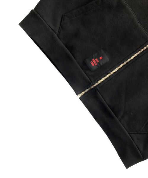 BTS（ビーティーエス）BTS (ビーティーエス) ジップパーカー 2018 BTS WORLD TOUR‘LOVE YOURSELF’ZIP-UP HOODY（ビーティーエス ワールドツアー ‘ラヴ ユアセルフ’ ジップ-アップ フーディ ブラック サイズ:1の古着・服飾アイテム