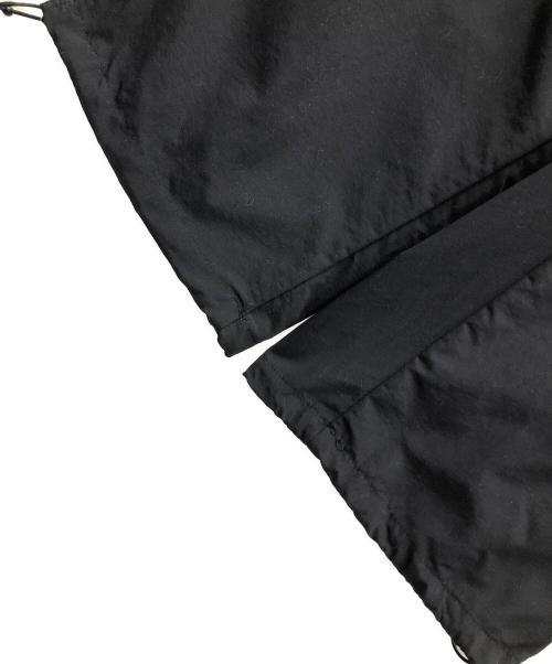 SUPREME（シュプリーム）SUPREME (シュプリーム) ナイロンパンツ Spellout Embroidered Track Pant（スペルアウト エンブロイダリー トラック パンツ） ブラック サイズ:XLargeの古着・服飾アイテム