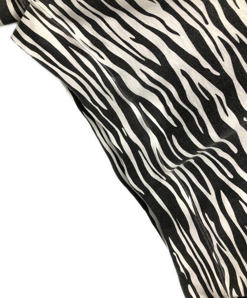 SUPREME（シュプリーム）SUPREME (シュプリーム) スウェット ホワイト×ブラック サイズ:XXLargeの古着・服飾アイテム