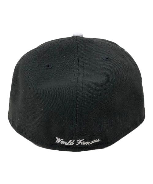 SUPREME（シュプリーム）SUPREME (シュプリーム) New Era (ニューエラ) キャップ ホワイト×ブラック サイズ:7 3/4の古着・服飾アイテム