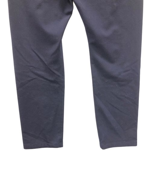 YAECA（ヤエカ）YAECA (ヤエカ) ストレッチパンツ ネイビー サイズ:Mの古着・服飾アイテム
