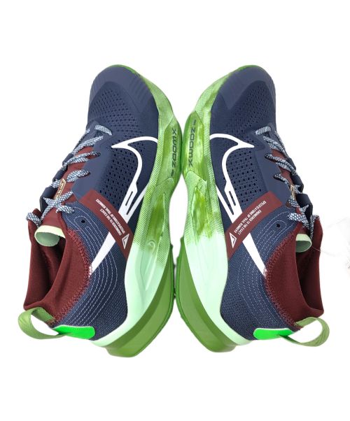NIKE（ナイキ）NIKE (ナイキ) スニーカー ZEGAMA TRAIL (ゼガマトレイル) ネイビー×グリーン サイズ:28cm 未使用品の古着・服飾アイテム
