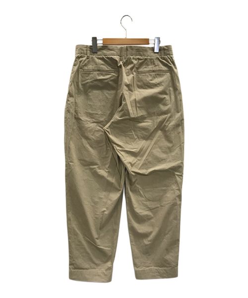 LOOPE（ルーペ）LOOPE (ルーペ) パンツ　OUTSIDE PLEATED TROUSERS（アウトサイドプリーツトラウザーズ） ベージュ サイズ:35の古着・服飾アイテム