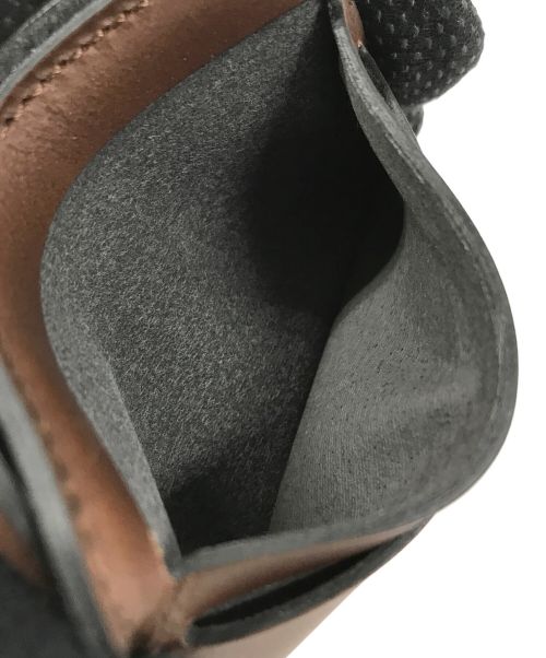 Nomad（ノマド）Nomad (ノマド) カードウォレット Proudly Carbon Neutral（プレシャスリーカーボンナチュラル） ブラウン サイズ:実寸サイズをご確認ください。の古着・服飾アイテム