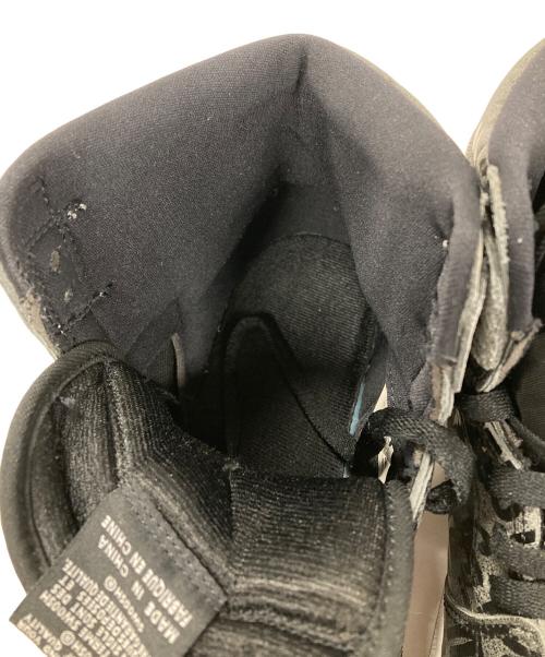 NIKE（ナイキ）NIKE (ナイキ) スニーカー　AIR JORDAN 1 RETRO HIGH OG REBELLIONAIRE（エアジョーダン1レトロハイOGリベリオネア） グレー×ブラック サイズ:27.5の古着・服飾アイテム