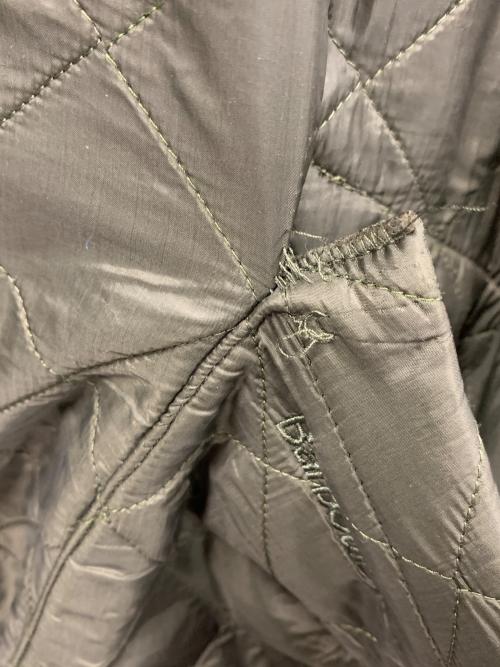 Barbour（バブアー）Barbour (バブアー) キルティングコート オリーブ サイズ:実寸サイズにてご確認ください。の古着・服飾アイテム