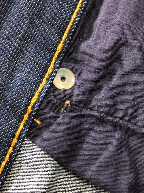 Yves Saint Laurent（イヴサンローラン）Yves Saint Laurent (イヴサンローラン) ジーンズ TAPERED LEG（テーパード レッグ） インディゴ サイズ:50の古着・服飾アイテム