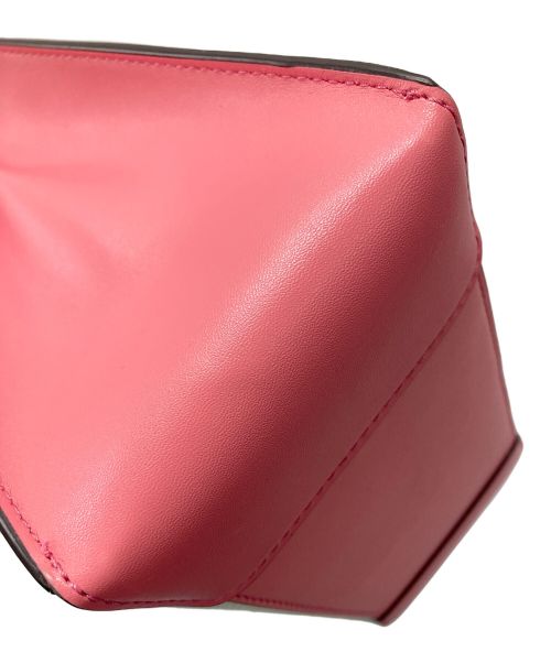 MICHAEL KORS（マイケル・コース）MICHAEL KORS (マイケルコース) 2WAYバッグ ハンドバッグ ショルダーバッグ マーサー ミディアム ロゴエンボス コットンキャンバス クロスボディバッグ ショルダーバッグ ピンク サイズ:実寸サイズにてご確認ください。の古着・服飾アイテム