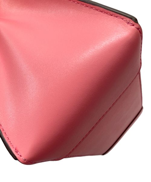 MICHAEL KORS（マイケル・コース）MICHAEL KORS (マイケルコース) 2WAYバッグ ハンドバッグ ショルダーバッグ マーサー ミディアム ロゴエンボス コットンキャンバス クロスボディバッグ ショルダーバッグ ピンク サイズ:実寸サイズにてご確認ください。の古着・服飾アイテム