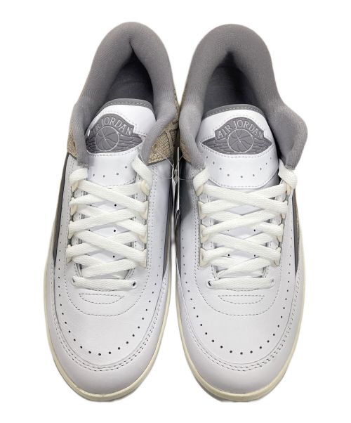 NIKE（ナイキ）NIKE (ナイキ) スニーカー AIR JORDAN 2 RETRO LOW（エアジョーダン2レトロロー） ベージュ×ホワイト サイズ:28.5 未使用品の古着・服飾アイテム
